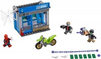 Купить конструктор Lego ATM Heist Battle 76082  по цене от 2199 грн.