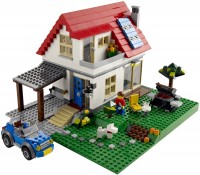 Купить конструктор Lego Hillside House 5771  по цене от 10499 грн.