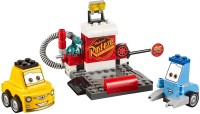Купить конструктор Lego Guido and Luigis Pit Stop 10732  по цене от 599 грн.