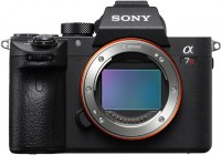 Купить фотоаппарат Sony A7r III body  по цене от 75273 грн.