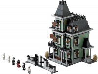Купить конструктор Lego Haunted House 10228  по цене от 23000 грн.