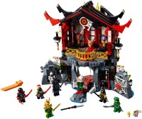 Купить конструктор Lego Temple of Resurrection 70643  по цене от 17999 грн.