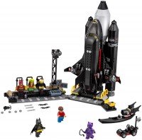 Купить конструктор Lego The Bat-Space Shuttle 70923  по цене от 12768 грн.