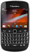 Купити мобільний телефон BlackBerry 9900 Bold  за ціною від 2399 грн.