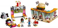 Купить конструктор Lego Drifting Diner 41349  по цене от 1499 грн.