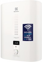 Купить водонагреватель Electrolux EWH Centurio IQ 2.0 (EWH 30 Centurio IQ 2.0) по цене от 7999 грн.
