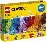 Купити конструктор Lego Extra Large Brick Box 10717  за ціною від 6999 грн.