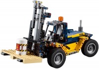 Купить конструктор Lego Heavy Duty Forklift 42079: цена от 593 грн.