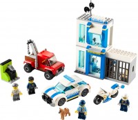 Купить конструктор Lego Police Brick Box 60270  по цене от 3900 грн.