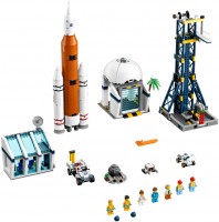Купить конструктор Lego Rocket Launch Centre 60351  по цене от 7081 грн.