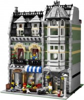 Купить конструктор Lego Green Grocer 10185  по цене от 85999 грн.