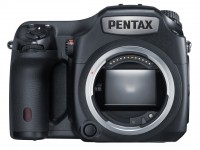 Купить фотоаппарат Pentax 645Z body  по цене от 155142 грн.