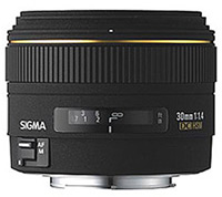 Купити об'єктив Sigma 30mm f/1.4 AF HSM EX DC  за ціною від 23326 грн.