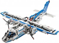 Купить конструктор Lego Cargo Plane 42025  по цене от 11249 грн.