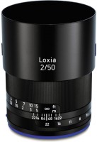 Купить объектив Carl Zeiss 50mm f/2.0 Loxia  по цене от 41902 грн.