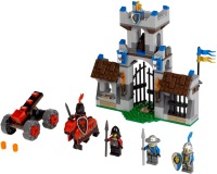Купить конструктор Lego The Gatehouse Raid 70402  по цене от 3999 грн.