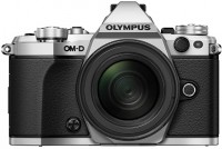 Купить фотоаппарат Olympus OM-D E-M5 II kit 12-50  по цене от 73181 грн.