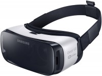 Купить очки виртуальной реальности Samsung Gear VR CE  по цене от 1599 грн.