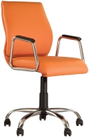 Купить компьютерное кресло Nowy Styl Vista  по цене от 4155 грн.