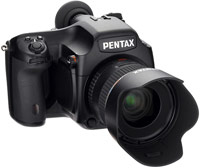 Купить фотоаппарат Pentax 645D kit 55  по цене от 179999 грн.