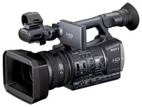 Купить видеокамера Sony HDR-AX2000E  по цене от 112905 грн.