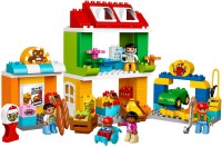 Купить конструктор Lego Town Square 10836: цена от 7020 грн.