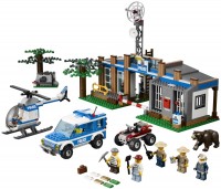 Купить конструктор Lego Forest Police Station 4440  по цене от 4999 грн.