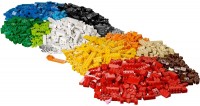 Купить конструктор Lego XL Creative Brick Box 10654  по цене от 4299 грн.