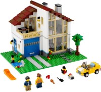 Купити конструктор Lego Family House 31012  за ціною від 11000 грн.