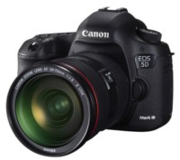 Купить фотоаппарат Canon EOS 5D Mark III kit 17-40  по цене от 22000 грн.