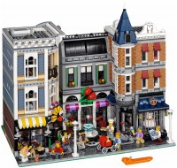 Купить конструктор Lego Assembly Square 10255  по цене от 12642 грн.