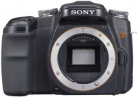 Купить фотоаппарат Sony A100 body  по цене от 29835 грн.