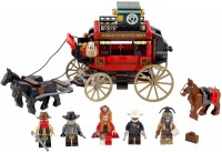 Купити конструктор Lego Stagecoach Escape 79108  за ціною від 8499 грн.