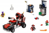 Купити конструктор Lego Harley Quinn Cannonball Attack 70921  за ціною від 2799 грн.