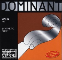 Купити струни Thomastik Dominant Violin 132 за ціною від 720 грн.