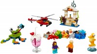 Купити конструктор Lego World Fun 10403  за ціною від 1999 грн.