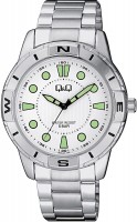 Купити наручний годинник Q&Q QB00J201Y  за ціною від 951 грн.