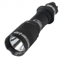 Купити ліхтарик ArmyTek Dobermann Pro XHP35 HI Warm  за ціною від 2271 грн.