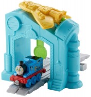 Купити автотрек / залізниця Fisher Price Thomas Robot Launcher за ціною від 569 грн.