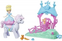 Купить кукла Hasbro Magical Movers Pony Ride Stable E0249  по цене от 299 грн.