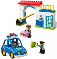 Купити конструктор Lego Police Station 10902  за ціною від 2599 грн.