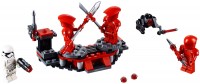 Купить конструктор Lego Elite Praetorian Guard Battle Pack 75225  по цене от 2299 грн.