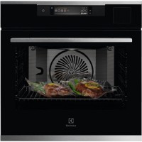 Купить духовой шкаф Electrolux SteamPro OKA 9S31 WX  по цене от 55999 грн.