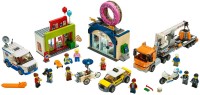 Купити конструктор Lego Donut Shop Opening 60233  за ціною від 6599 грн.