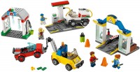 Купити конструктор Lego Garage Centre 60232  за ціною від 2499 грн.