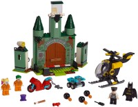Купити конструктор Lego Batman and The Joker Escape 76138  за ціною від 2799 грн.