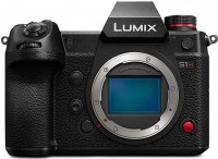 Купити фотоапарат Panasonic DC-S1H kit  за ціною від 93186 грн.
