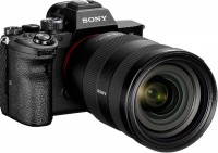 Купить фотоаппарат Sony A7r IV kit  по цене от 166278 грн.