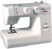 Купити швейна машина / оверлок Janome 743  за ціною від 2360 грн.