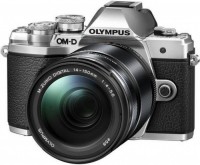 Купити фотоапарат Olympus OM-D E-M10 III kit 14-150 за ціною від 62409 грн.